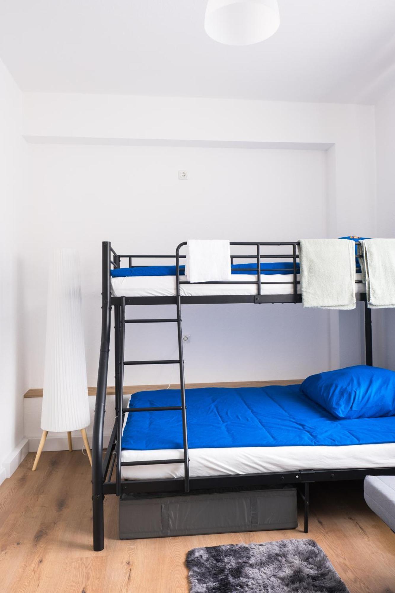 Hostel Maru Living C9 Keulen Buitenkant foto